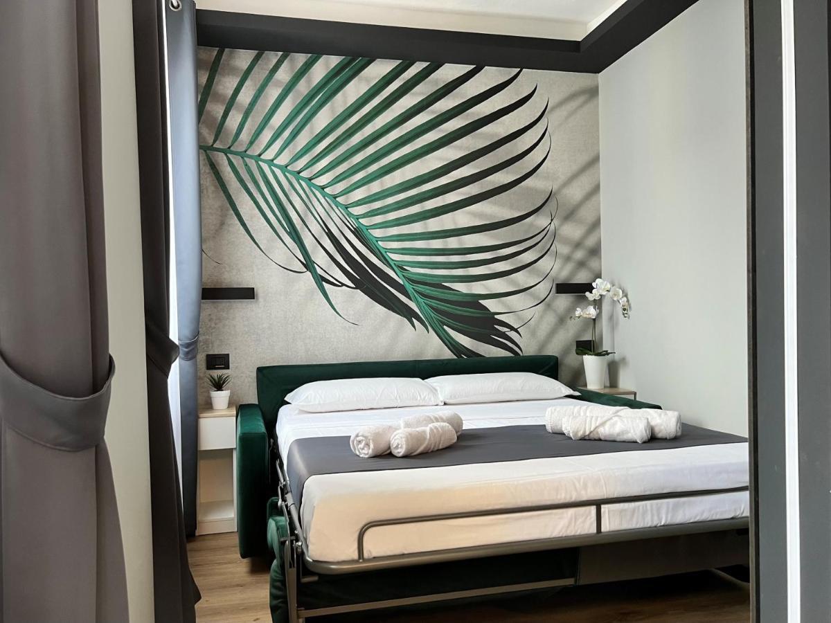 Prestige Duomo Apartment - Lake كومو المظهر الخارجي الصورة